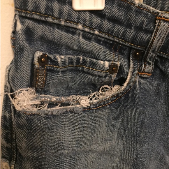 Custom distressed jean shorts - Picture 3 of 8
